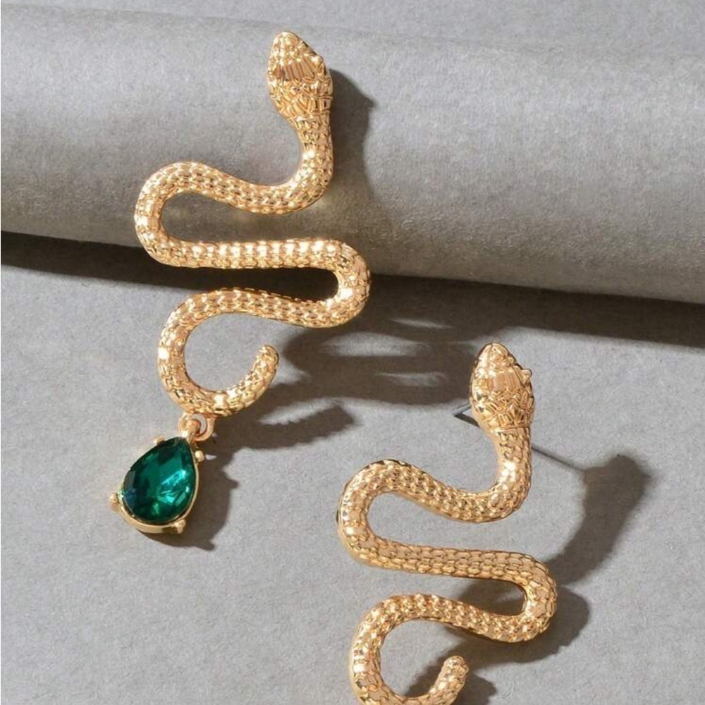 Snake earrings emerald green gem gold Anthropologie - Picture 5 of 5